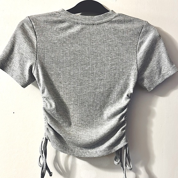 GB Fashion London Ruched Top Crop Top Tee Gray Size Small Juniors - Picture 2 of 3